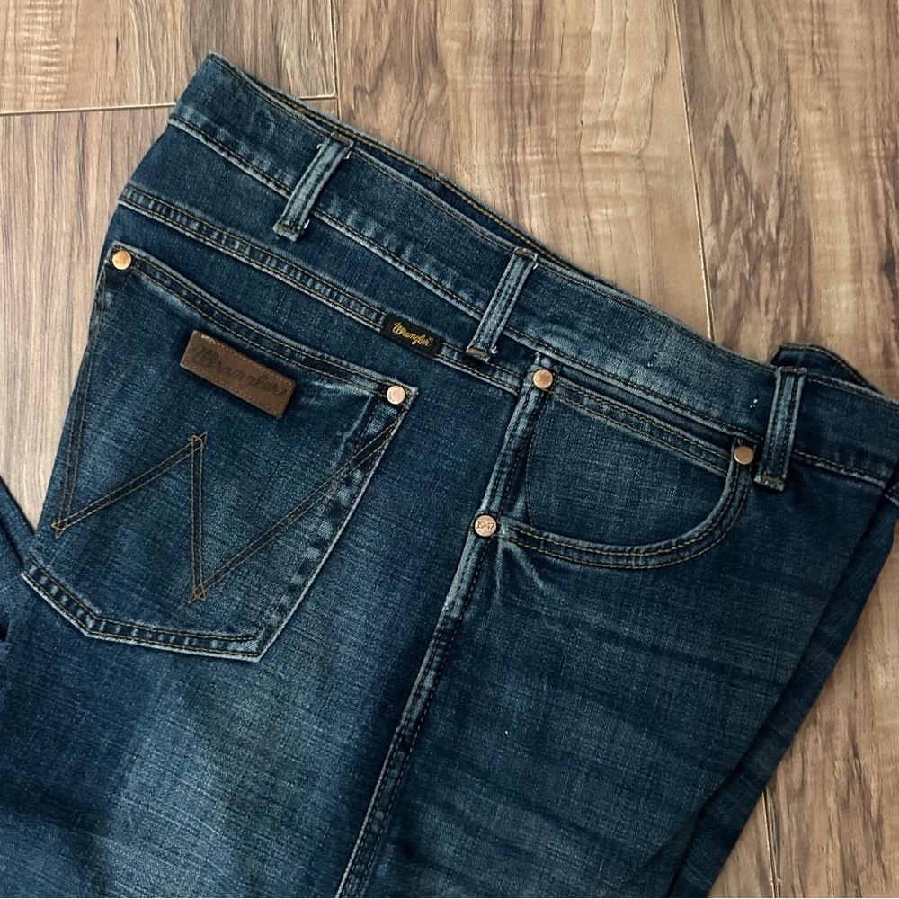 Starched Wrangler Retro Men's Indigo Slim Straight Jeans • Size: 36x34 - Picture 2 of 7